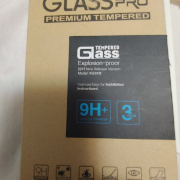 Brand new IPhone XR 3pack screen protectors - Picture 6 of 8